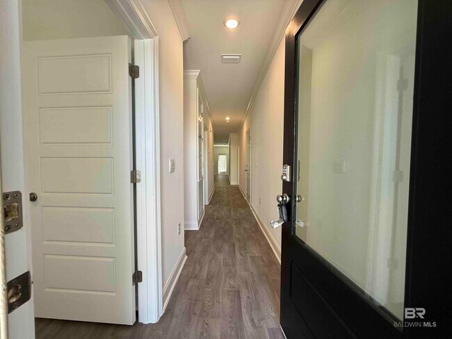 Building Photo - 36282 Revere Dr