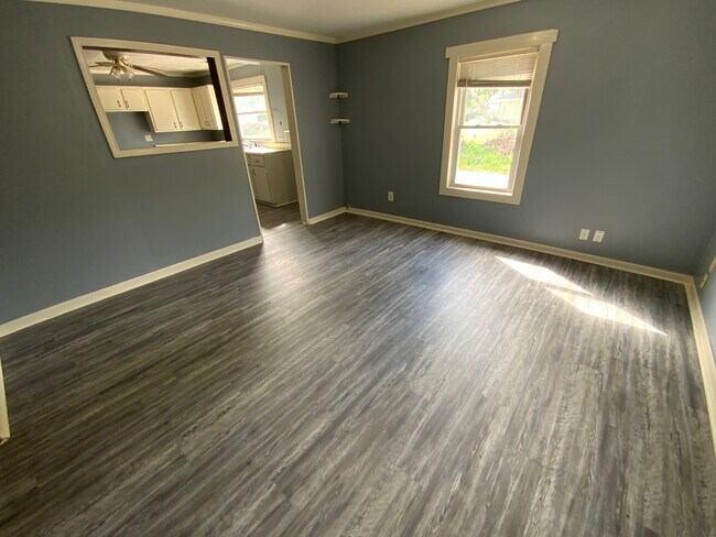 Building Photo - 117 Vance Ln
