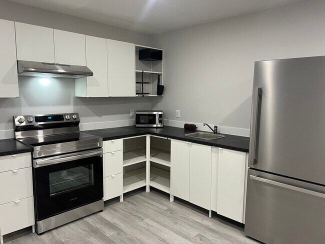 Foto del edificio - 2228 E Main St