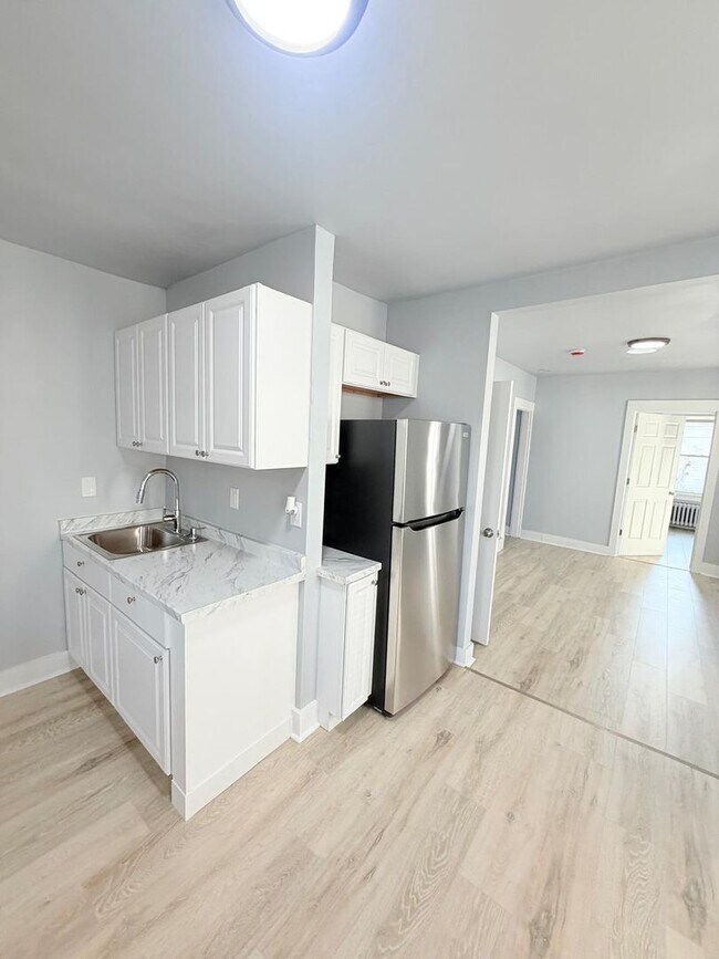 Building Photo - 39 Farren Ave