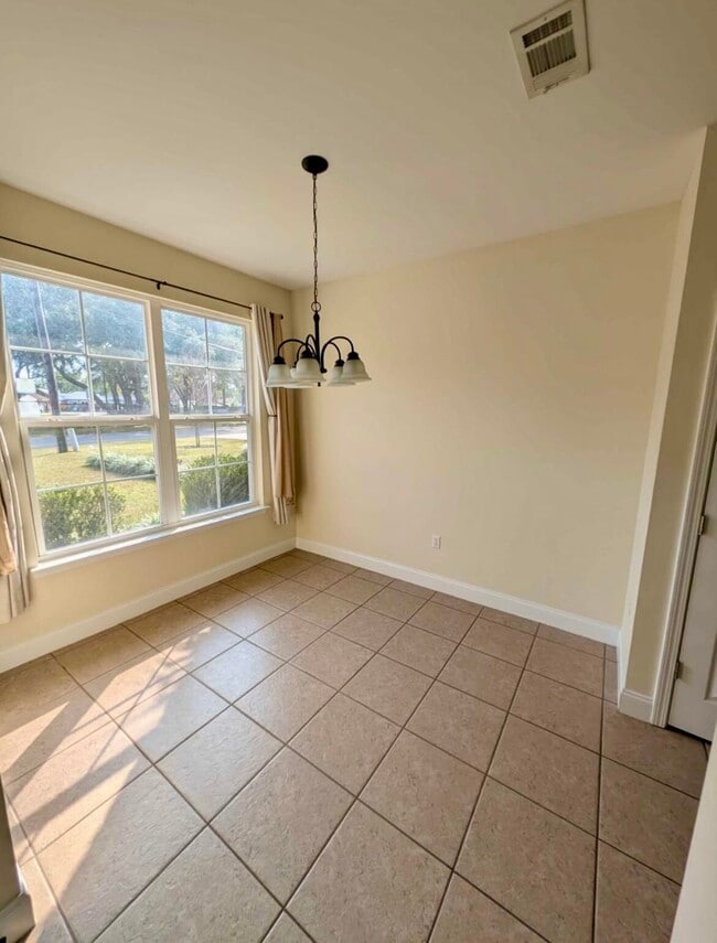 Foto del edificio - 204 Spencer Pl