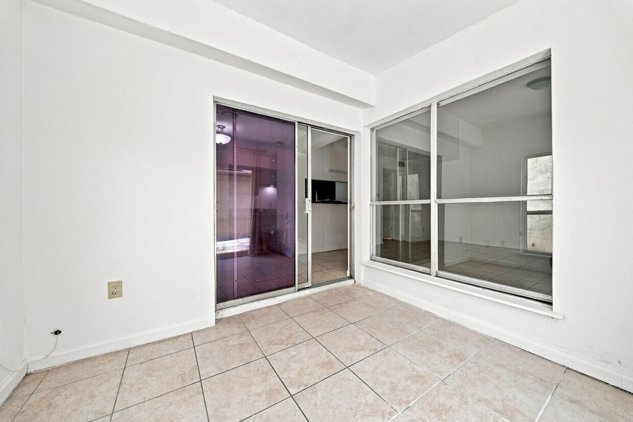 Foto del edificio - 12522 Autumn Leaf Ln