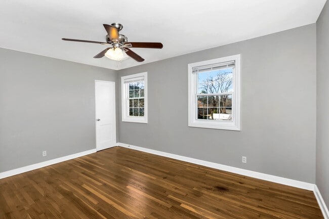 Building Photo - 207 Windham St SE