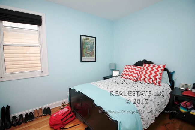 Foto del edificio - 2930 W Nelson St