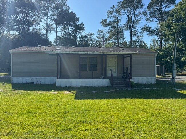 Building Photo - Macclenny SR121 Doublewide
