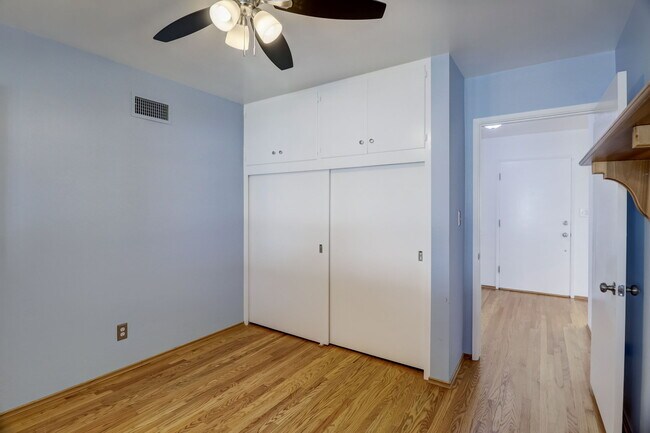 Building Photo - 6424 Del Cerro Blvd