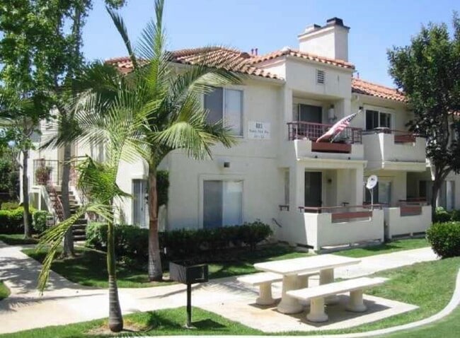 Building Photo - 415 Stoney Point Way
