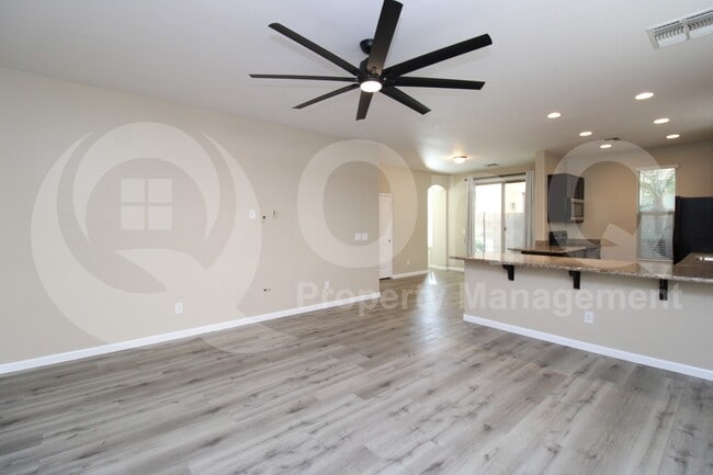 Building Photo - 1434 S Ponderosa Dr