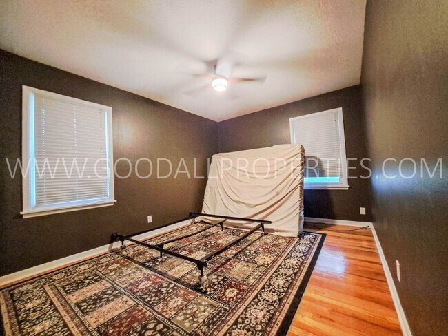 Foto del edificio - Charming 4-Bedroom Ranch in West Des Moines