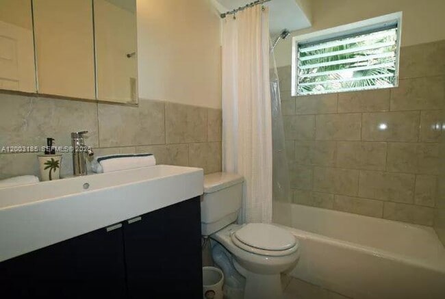 Foto del edificio - 900 Euclid Ave