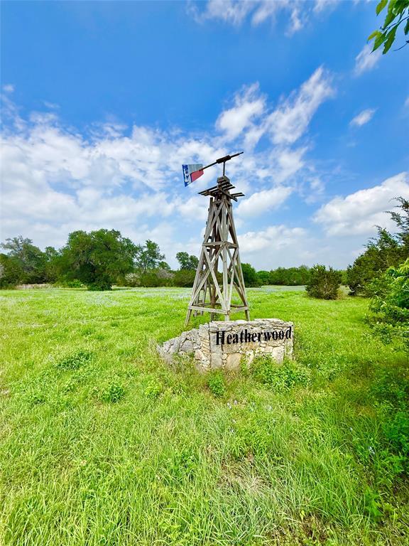 Foto del edificio - 289 Heatherwood Dr