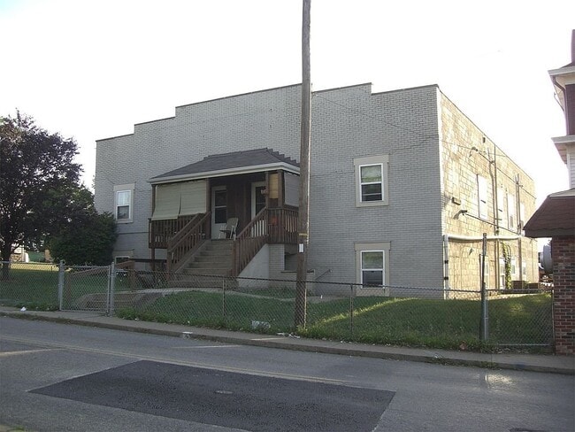 Photo - 118 Whitaker St Apartment