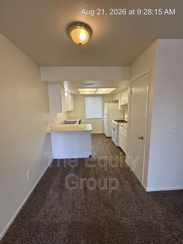 Foto del edificio - 3739 W Myrtle Ct