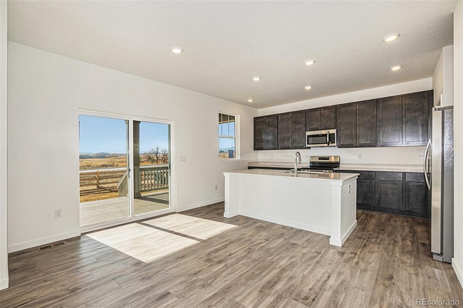 Building Photo - 650 Rob Roy Ct