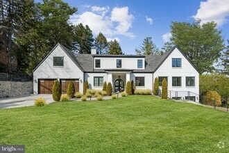 Building Photo - 3203 Farmington Dr