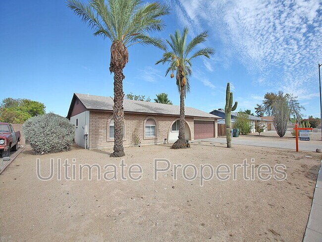 Building Photo - 16022 N 30th Ave
