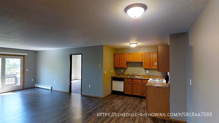 2445 Werner St Unit Apt. 03, Marquette, MI 49855 Room for Rent in