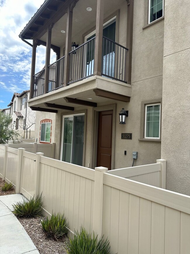 Foto del edificio - 2 Bed/2.5 Bath, South Temecula Townhome