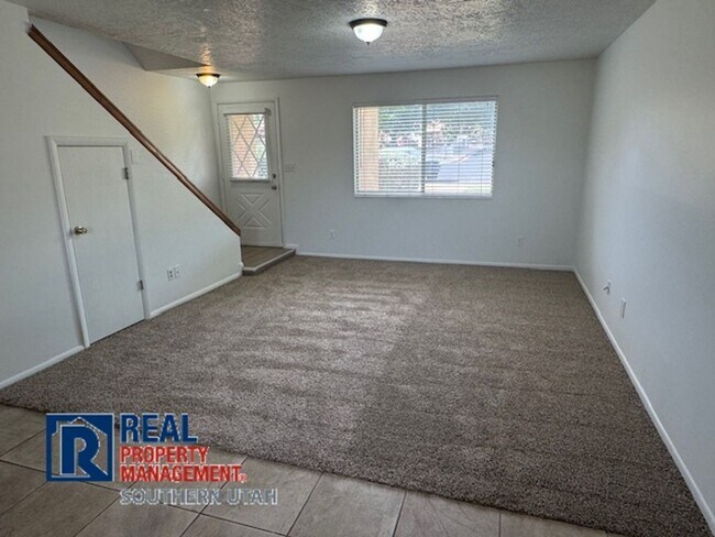 Foto del edificio - Colorview Townhome