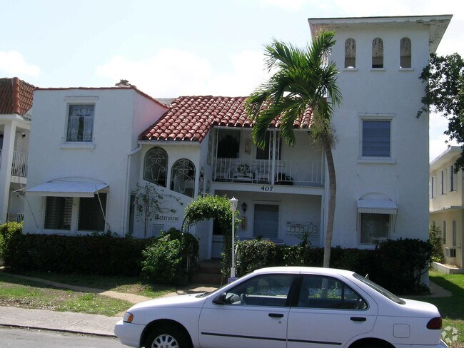 Foto del edificio - 407 S Lakeside Dr