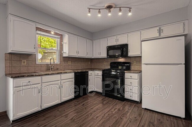 Foto del edificio - 17308 E 41 St S