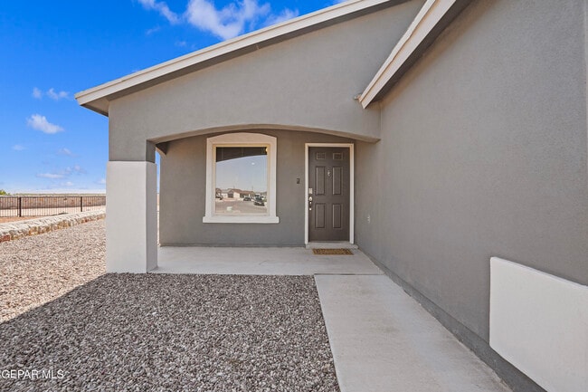 Building Photo - 1056 Nalito Beltran Pl