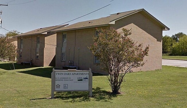 Building Photo - 500 N Anderson St