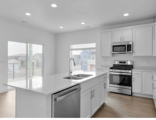 Building Photo - 564 N Buffalo Grass Ln