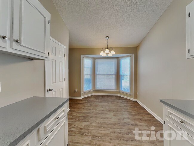 Building Photo - 3520 Lytham Pl