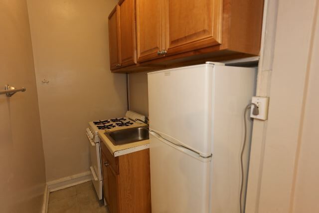 Foto del edificio - 2832 N Burling St