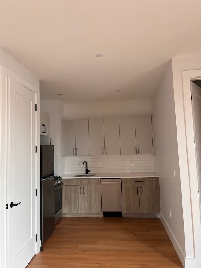 Cocina - 543 Martin Luther King Jr Dr