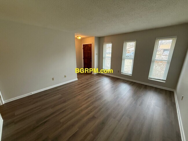 Foto del edificio - 3 Bed 2 Bath