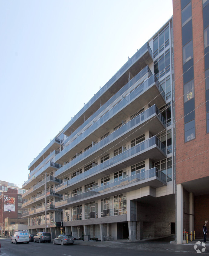 Building Photo - Lofts 399