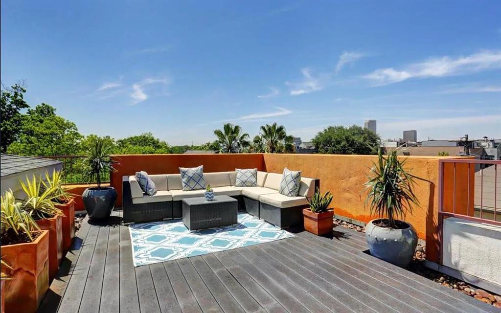 2303 Whitney St Unit A, Houston, TX 77006 Room for Rent in Houston