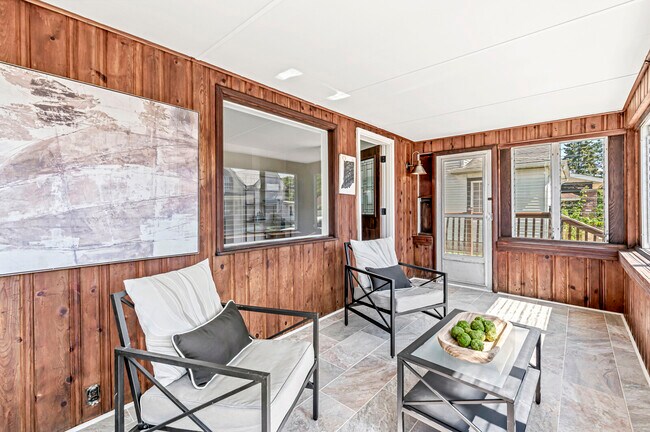 Habitación de 3 estaciones - 174 W 7th St