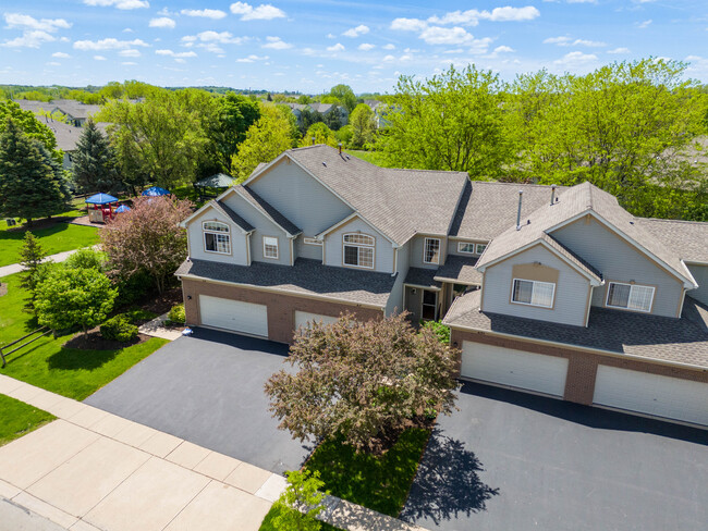 Building Photo - 23 Southwicke Dr