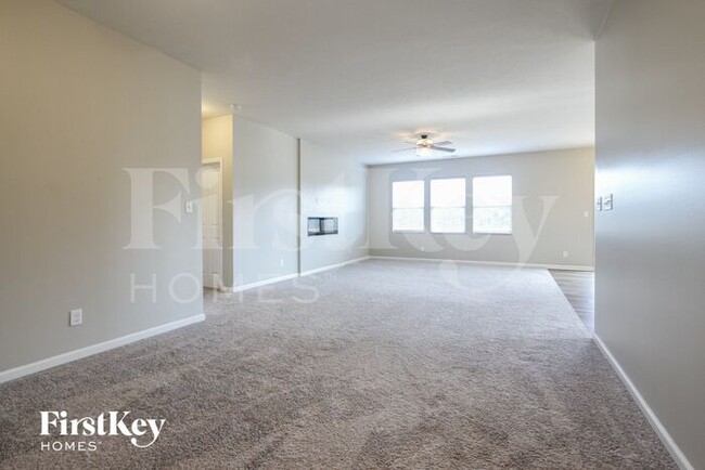 Building Photo - 6035 Aspen Meadow Dr