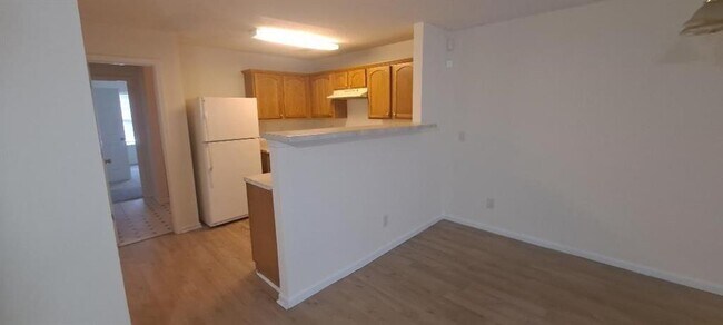 Building Photo - 6344 Hickory Ln Cir