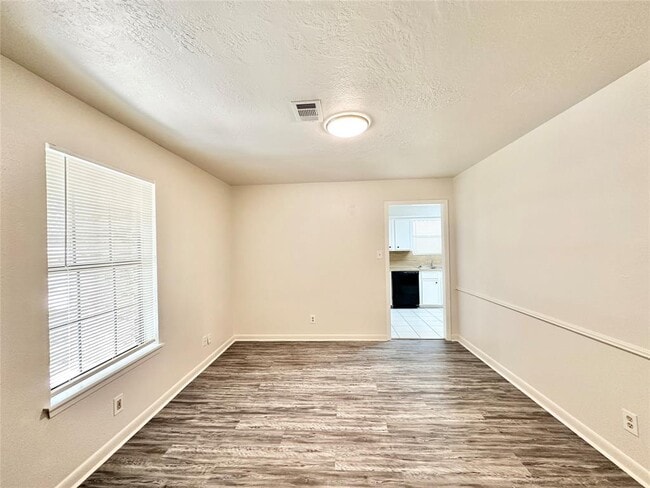 Building Photo - 43 W Torch Pine Cir