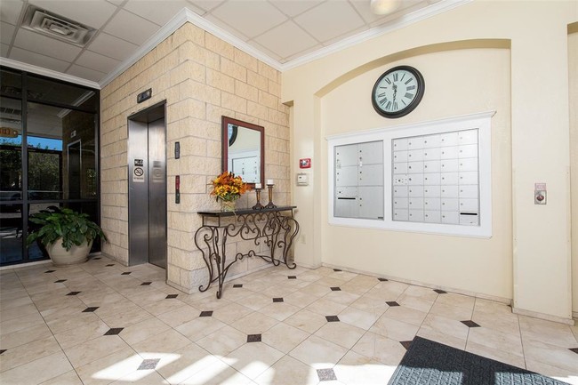 Foto del edificio - 800 E 15th St