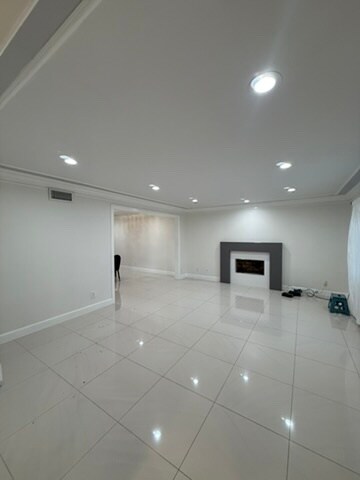 Foto del edificio - 6955 Bevis Ave