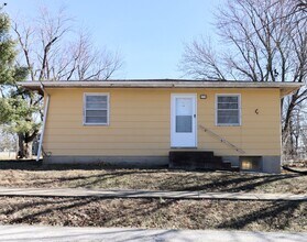 Building Photo - 306 MO-124