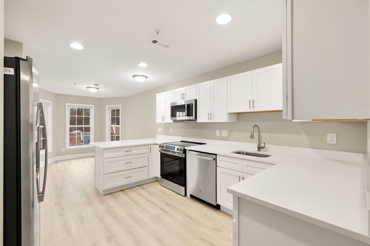 Photo - 1753 W St SE