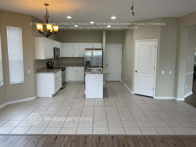 Building Photo - 12405 Cedarfield Dr