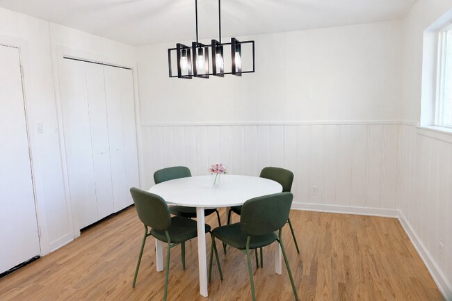 Foto del edificio - 1009 Noble Ave