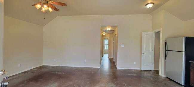 Foto del edificio - Amazing 3 Bed/1 Bath, Newer Construction, ...