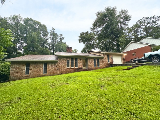 Building Photo - 662 Ridgewood Dr