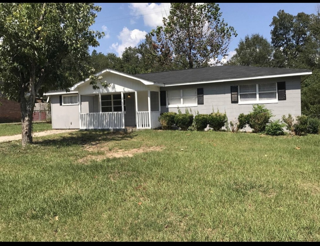 3101 O'Hara Dr N, Macon, GA 31206 House Rental in Macon, GA
