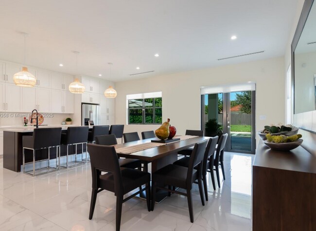 Building Photo - 17320 SW 92nd Ct