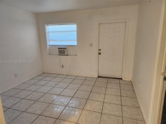 Building Photo - 2640 NW 2nd St